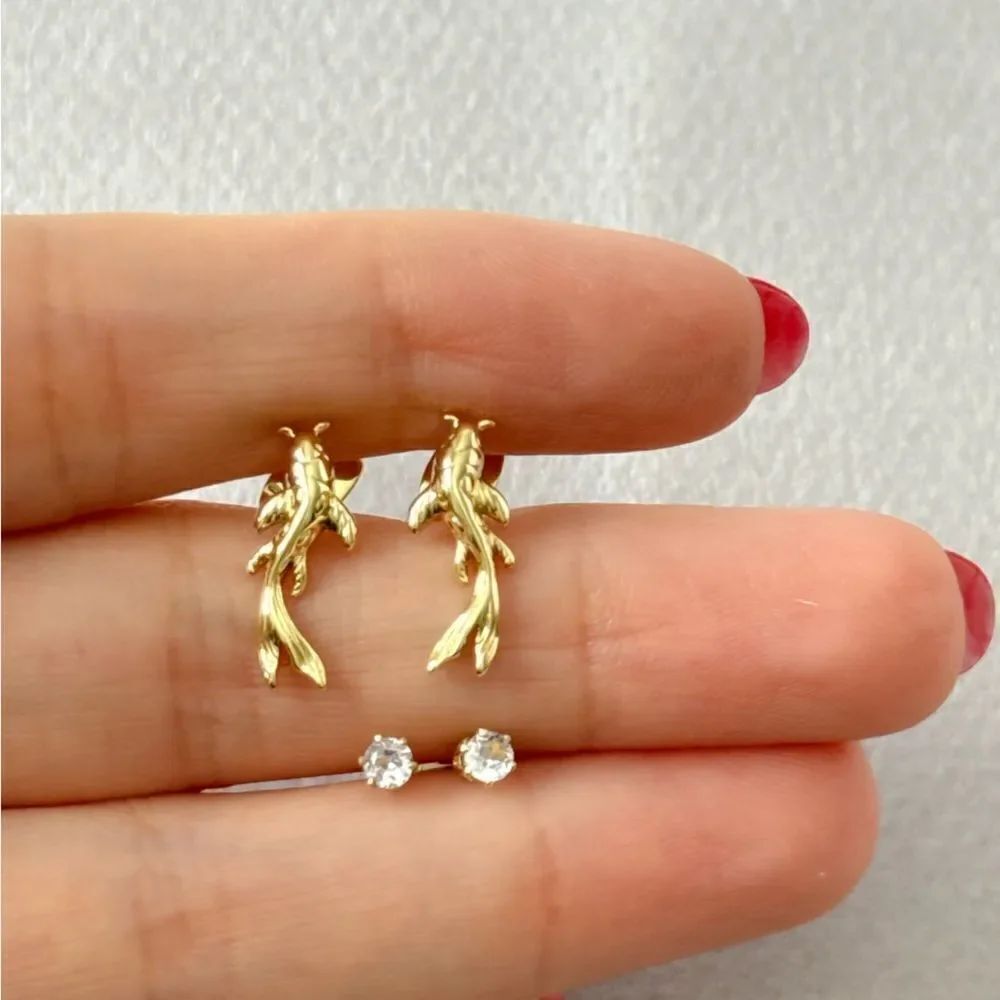 fish stud earring A756 - Picture 4 of 4